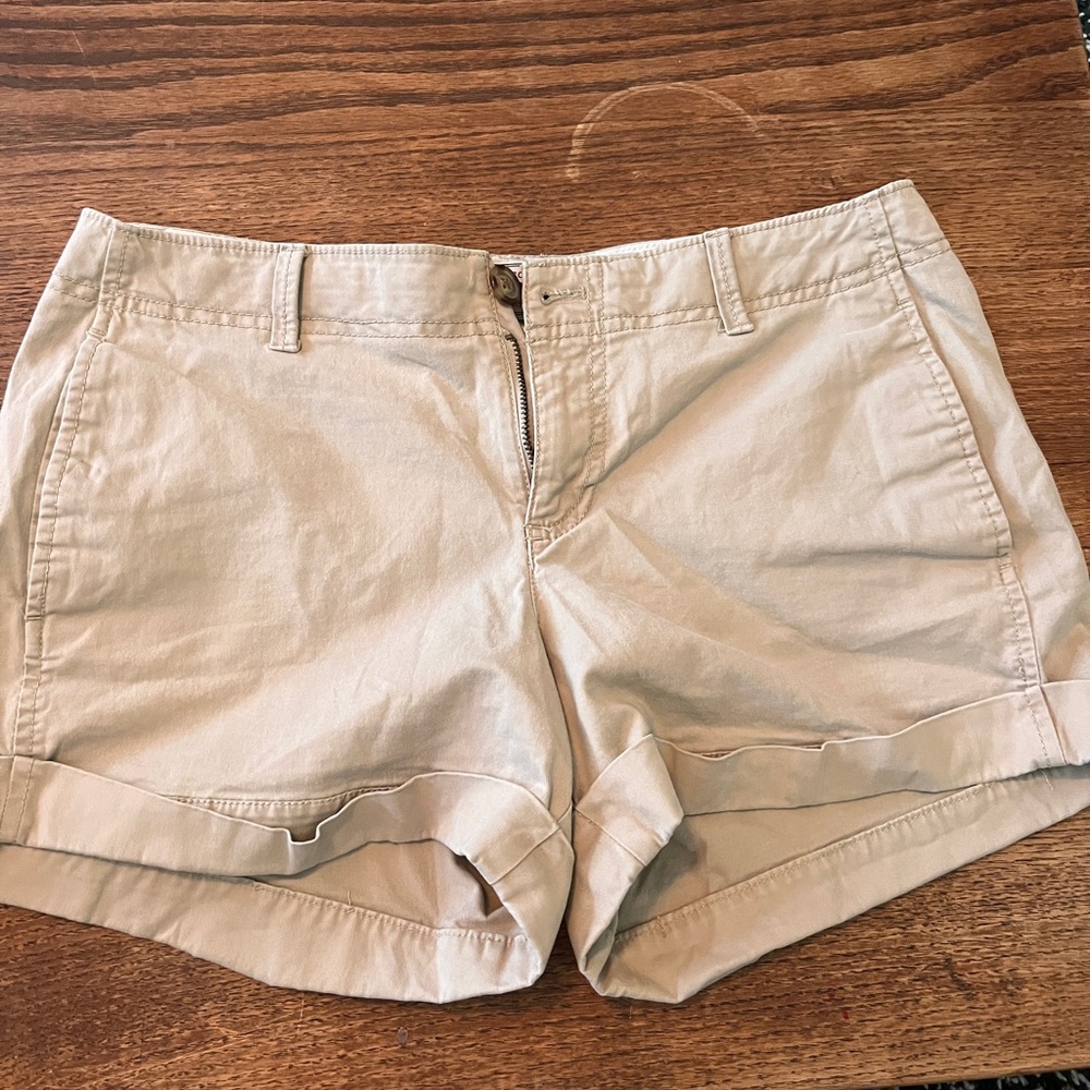 Old Navy 3.5 Inch Khaki Shorts